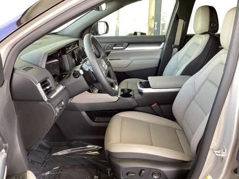 Used 2026 GMC Terrain Elevation w/ Elevation Premium Package AWD/4WD image 10