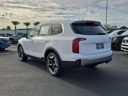 New 2025 Kia Telluride S image 6