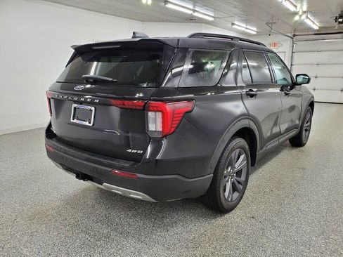 New 2026 Ford Explorer Active w/ Active Comfort Package image 4