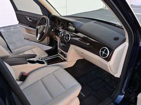 Used 2015 Mercedes-Benz GLK 350 2WD image 12