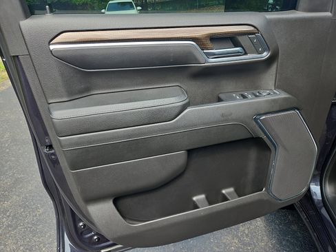 Used 2023 Chevrolet Silverado 1500 LT AWD/4WD image 13