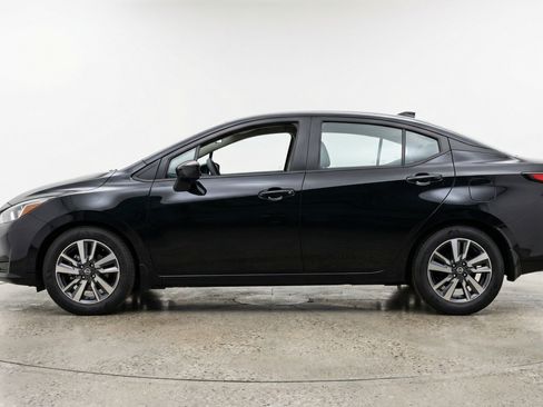Used 2025 Nissan Versa SV image 5