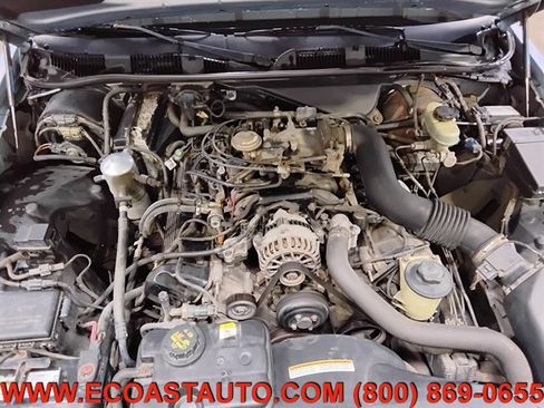 Used 1999 Ford Crown Victoria LX RWD image 9