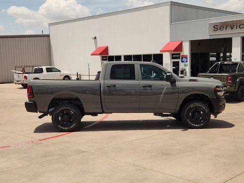 New 2026 RAM 2500 Tradesman AWD/4WD image 8