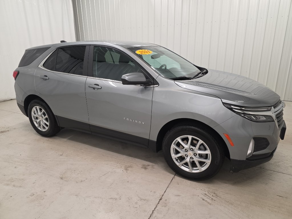 Used 2024 Chevrolet Equinox LT FWD image 3
