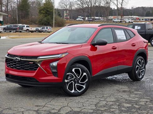 New 2026 Chevrolet Trax RS w/ Driver Confidence Package image 2