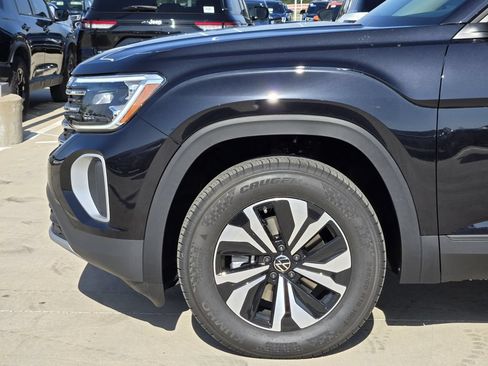 New 2026 Volkswagen Atlas SE FWD image 6