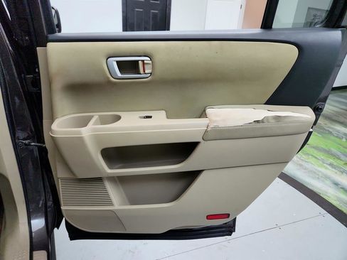 Used 2013 Honda Pilot LX image 29