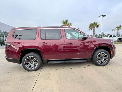 New 2025 Jeep Wagoneer 4WD w/ Premium Group I image 26