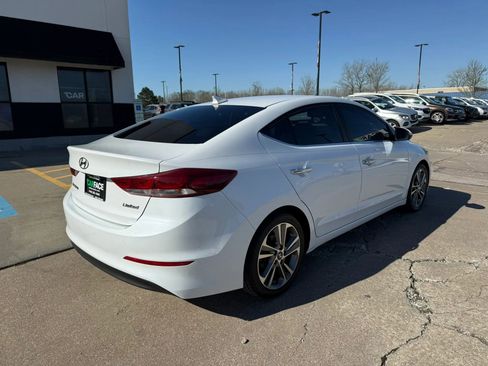 Used 2017 Hyundai Elantra Limited w/ Limited Tech Package 04 image 15