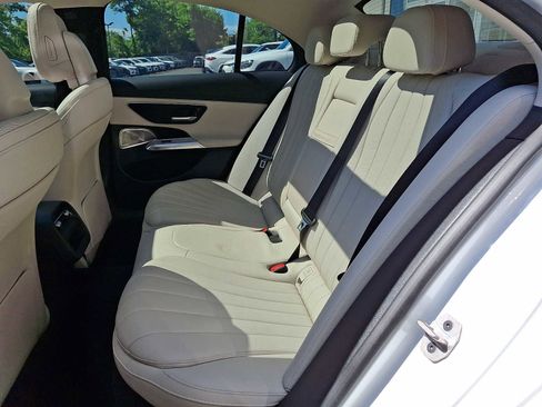 Certified 2024 Mercedes-Benz E 350 4MATIC Sedan image 8