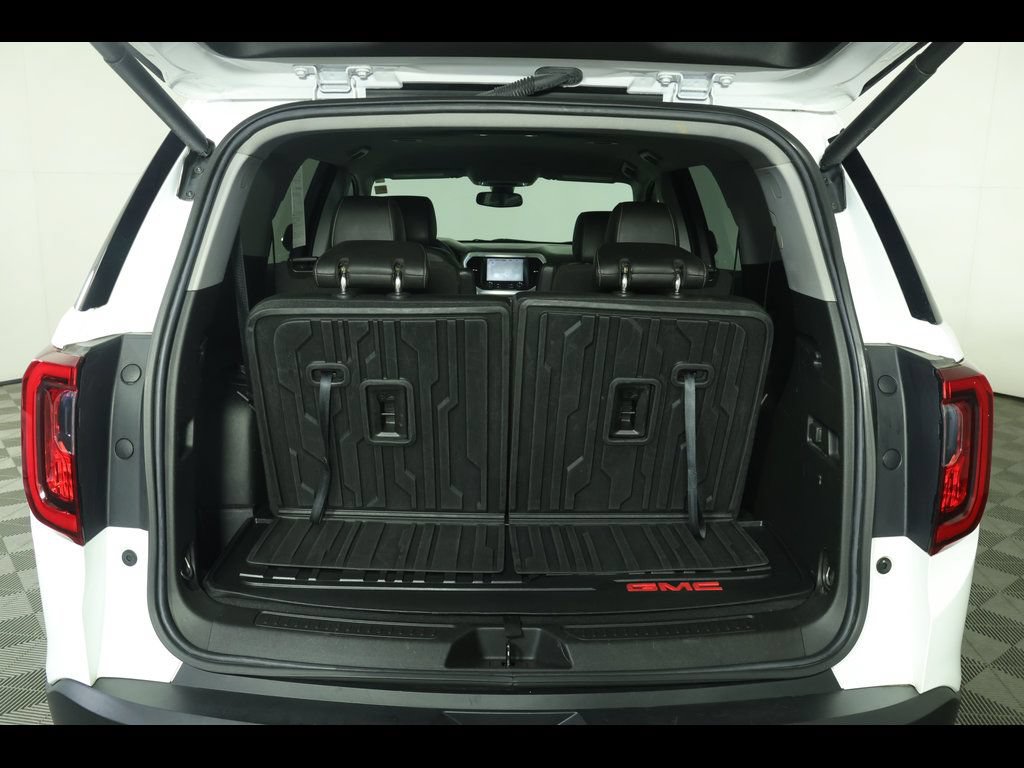 Used 2023 GMC Acadia SLT w/ Elevation Edition FWD image 18