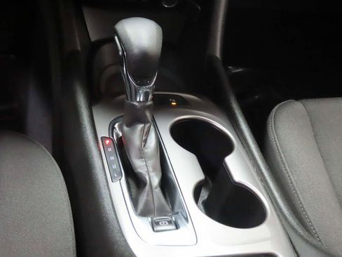 Used 2024 Chevrolet Malibu LS image 11