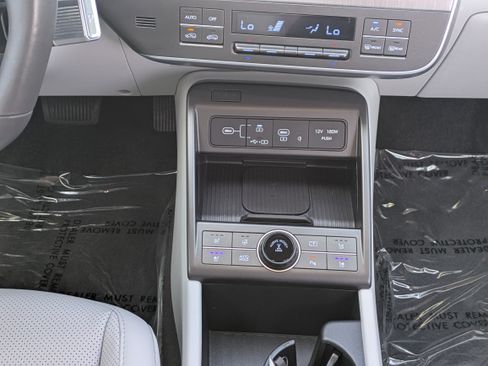 Used 2025 Hyundai Kona Limited AWD/4WD image 20