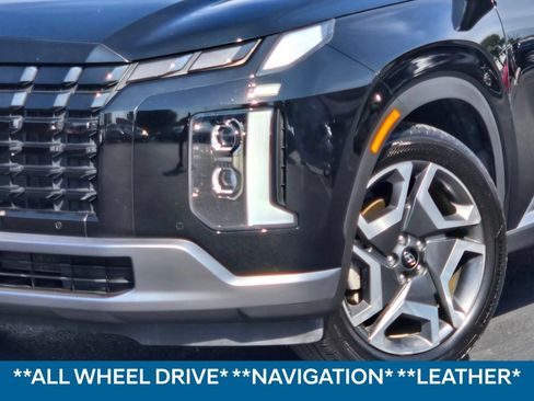 Used 2023 Hyundai Palisade SEL w/ Premium Package AWD/4WD image 2