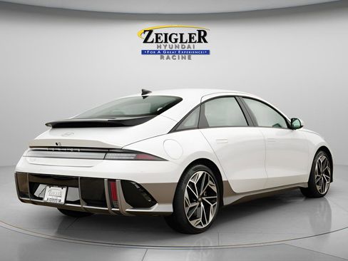 Used 2024 Hyundai Ioniq 6 SEL AWD/4WD image 8