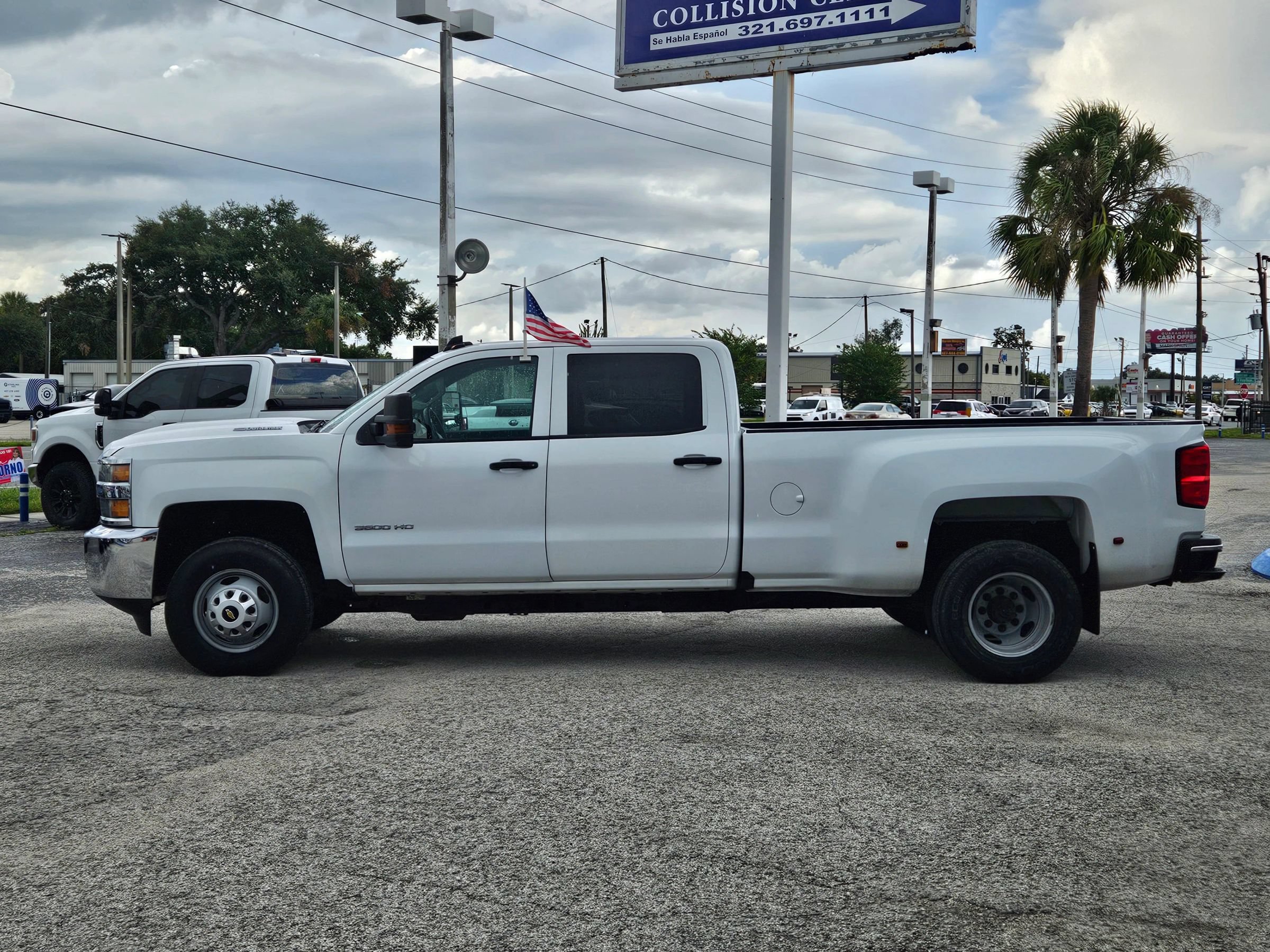 Used 2018 Chevrolet Silverado 3500 W/T w/ WT Convenience Package AWD/4WD image 5