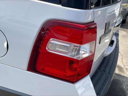 Used 2011 Ford Expedition XLT w/ 202A Rapid Spec Order Code image 31