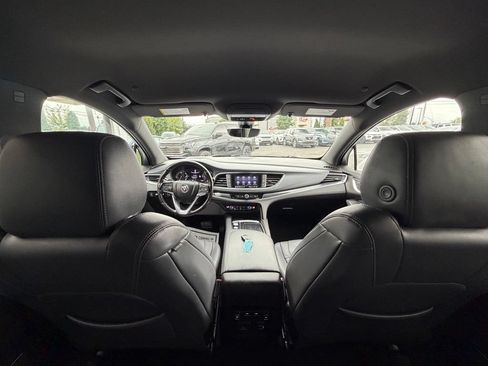 Used 2022 Buick Enclave Premium AWD/4WD image 20