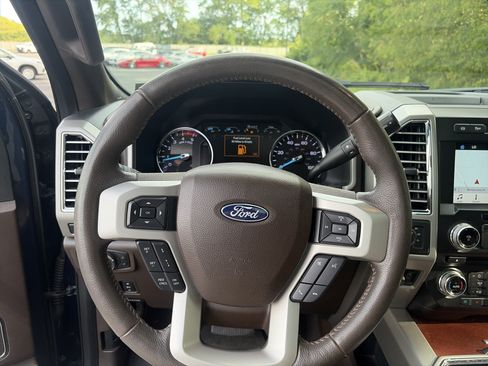 Used 2018 Ford F250 King Ranch w/ King Ranch Ultimate Package AWD/4WD image 33