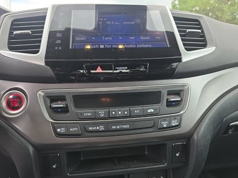 Used 2020 Honda Ridgeline RTL image 18