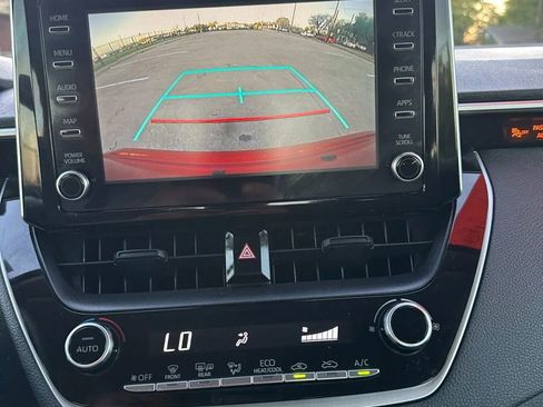 Used 2020 Toyota Corolla LE image 30