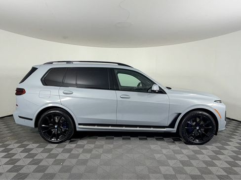 Used 2024 BMW X7 xDrive40i w/ Executive Package AWD/4WD image 2