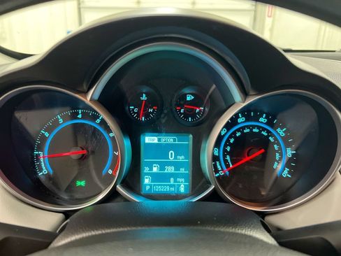 Used 2014 Chevrolet Cruze LS FWD image 12