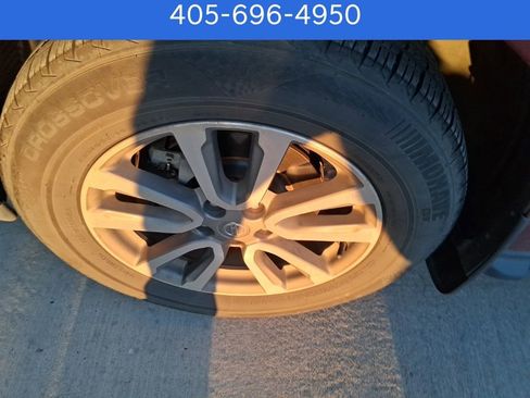 Used 2015 Nissan Pathfinder S image 7