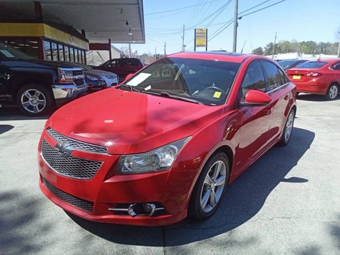 Used 2014 Chevrolet Cruze LT w/ RS Package FWD image 2