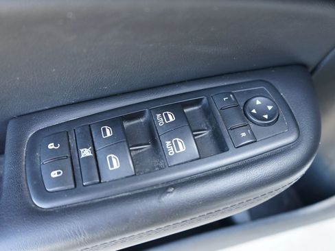 Used 2015 Chrysler 200 C w/ Navigation & Sound Group I image 20