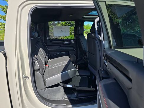 New 2026 GMC Sierra 2500 AT4X AWD/4WD image 32
