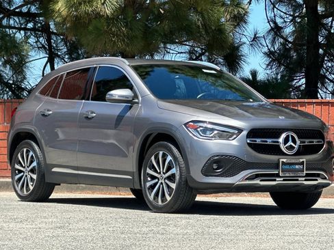 Certified 2023 Mercedes-Benz GLA 250 w/ Premium Package image 2