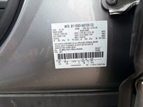 Used 2024 Lincoln Aviator Reserve image 34