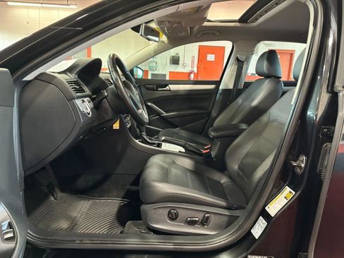 Used 2012 Volkswagen Passat 2.5 SE image 12