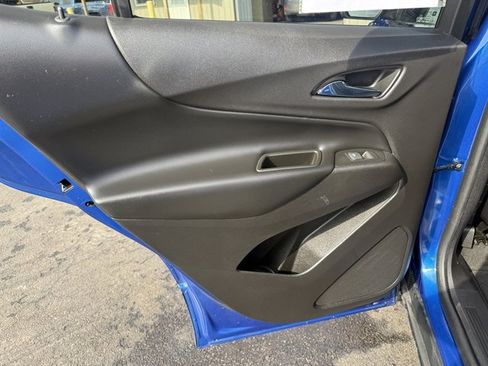 Used 2019 Chevrolet Equinox LT w/ Sun & Navigation Package image 44