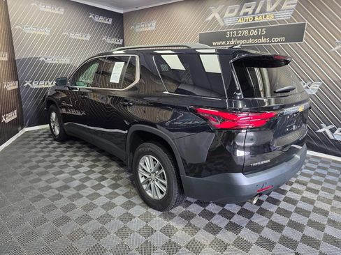 Used 2022 Chevrolet Traverse LT image 9
