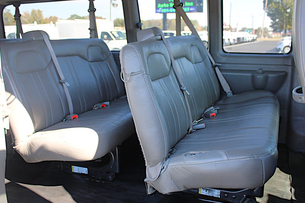 Used 2020 Chevrolet Express 3500 LS RWD image 16