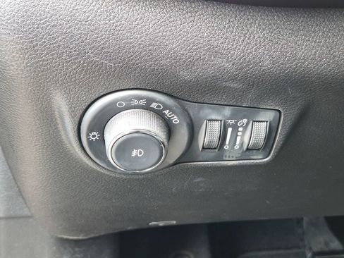 Used 2023 Jeep Compass High Altitude AWD/4WD image 15
