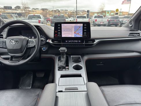 Certified 2024 Toyota Sienna XSE w/ XSE Premium Package image 11