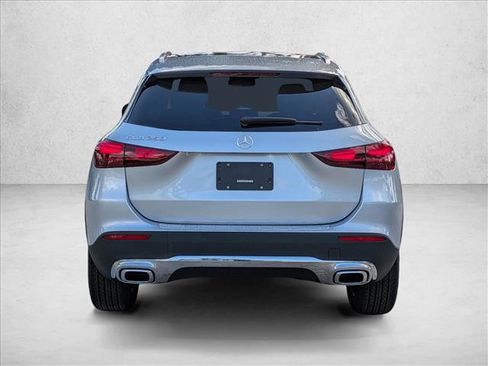 New 2026 Mercedes-Benz GLA 250 image 8