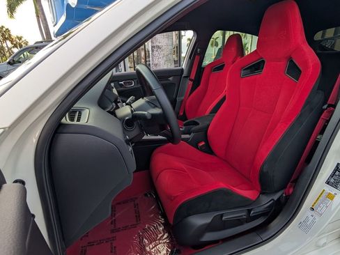 Certified 2025 Honda Civic Type R image 10
