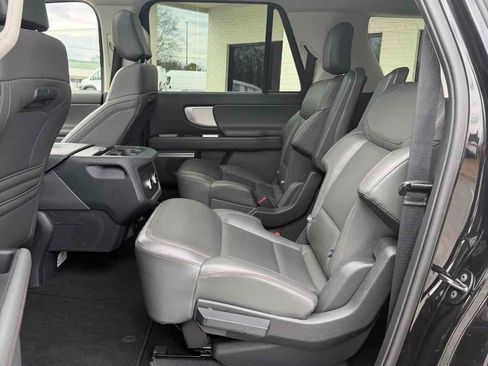 Used 2025 Ford Expedition Max Active image 24