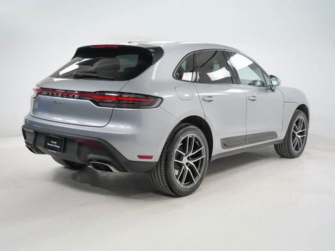 Certified 2025 Porsche Macan image 10