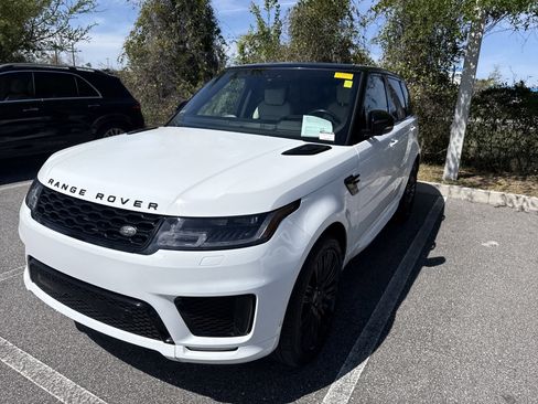 Used 2022 Land Rover Range Rover Sport HSE Dynamic image 2