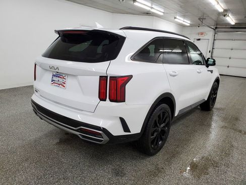 Used 2023 Kia Sorento SX image 4
