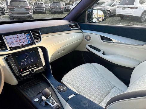 Used 2019 INFINITI QX50 Essential w/ Sensory Package image 26