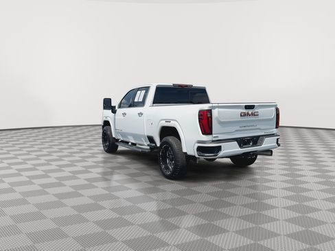 Used 2025 GMC Sierra 2500 Denali w/ Denali Reserve Package AWD/4WD image 7