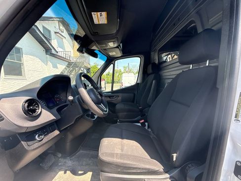 Used 2020 Mercedes-Benz Sprinter 2500 w/ Driver Convenience Package image 14