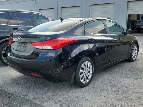 Used 2012 Hyundai Elantra GLS FWD image 6